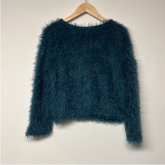 Zara Shaggy Sweater - Picture 4 of 8